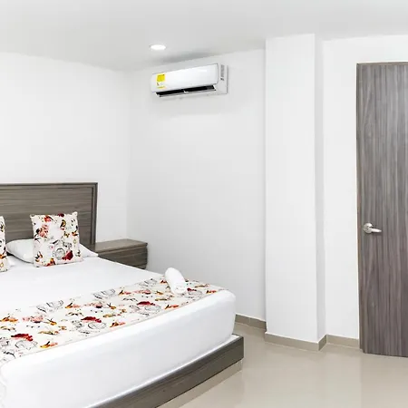 Hotel Brisas Del Bosque *