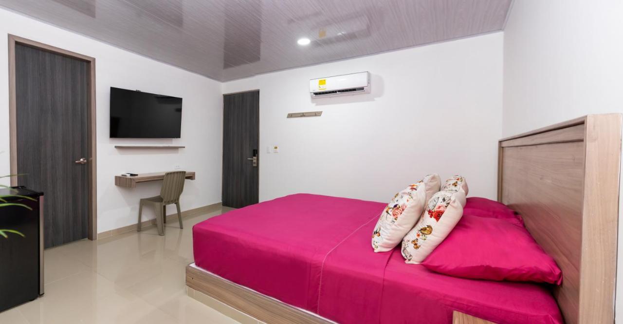 Hotel Brisas Del Bosque *